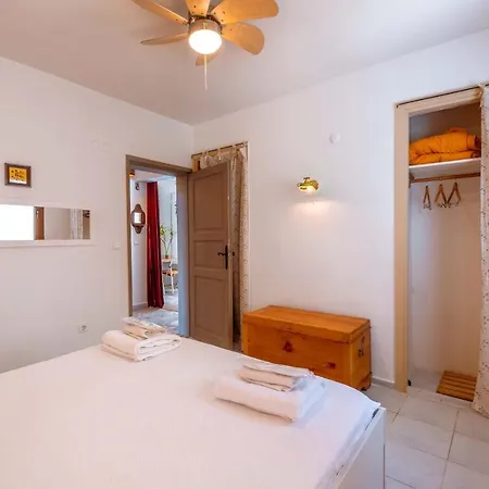 Baris With Seaview * كاس